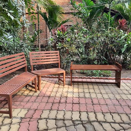 Nivaant @ Vicharays Apartment Alibag Luaran gambar