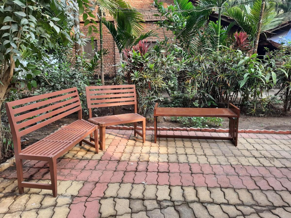 Nivaant @ Vicharays Apartment Alibag Luaran gambar
